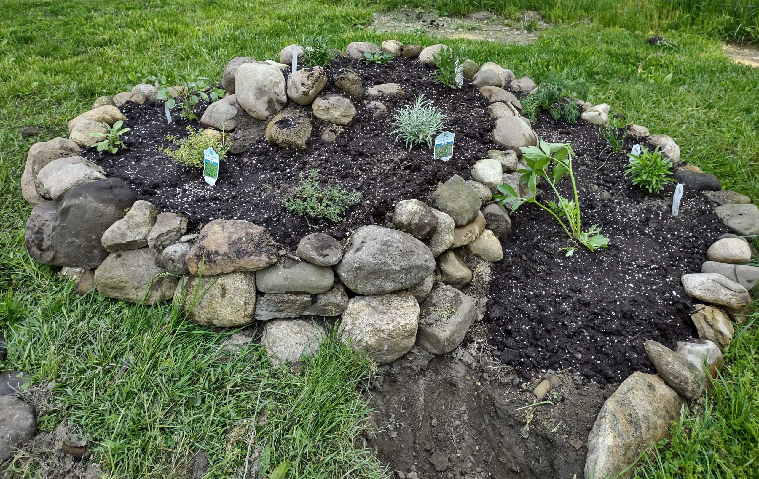 Building Herb Spirals